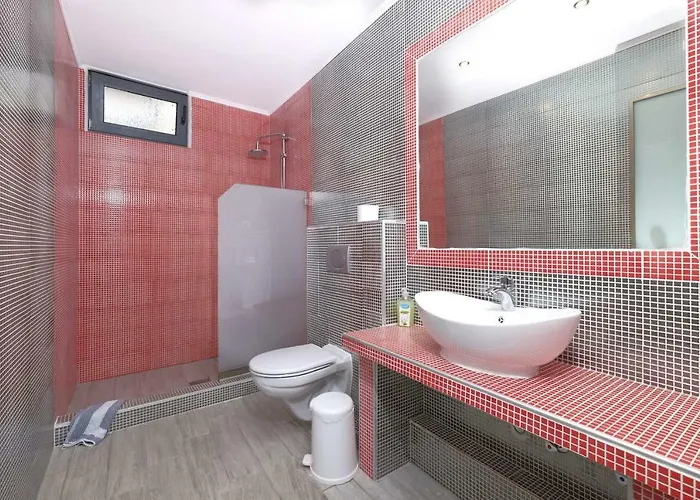 Atoli * Skála Marión